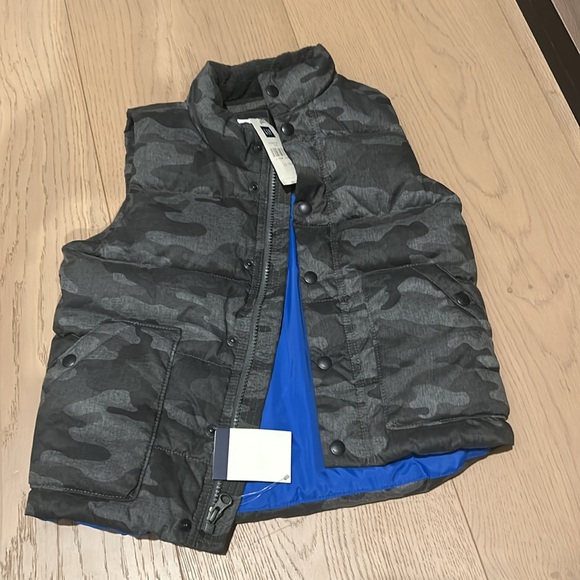 Lot of boys clothes from GAP, H&M and Old Navy - Picture 4 of 6